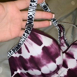 PINK Victoria's Secret Intimates & Sleepwear - PINK vs sports bra PINK Victoria's Secret Intimates & Sleepwear - PINK vs sports bra